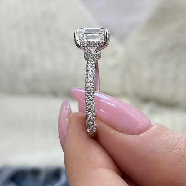 AD0063R02-W_7 Engagement Ring 3.10 carat, 18K gold