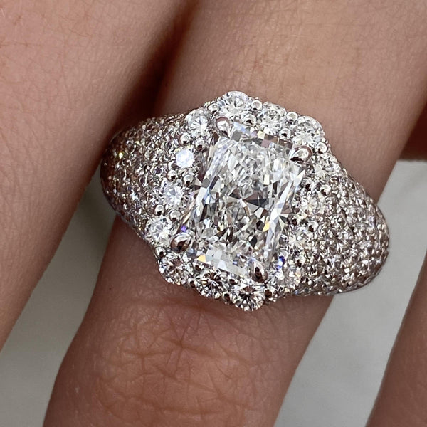 Liora Engagement Ring 4.35 carat, 18K gold