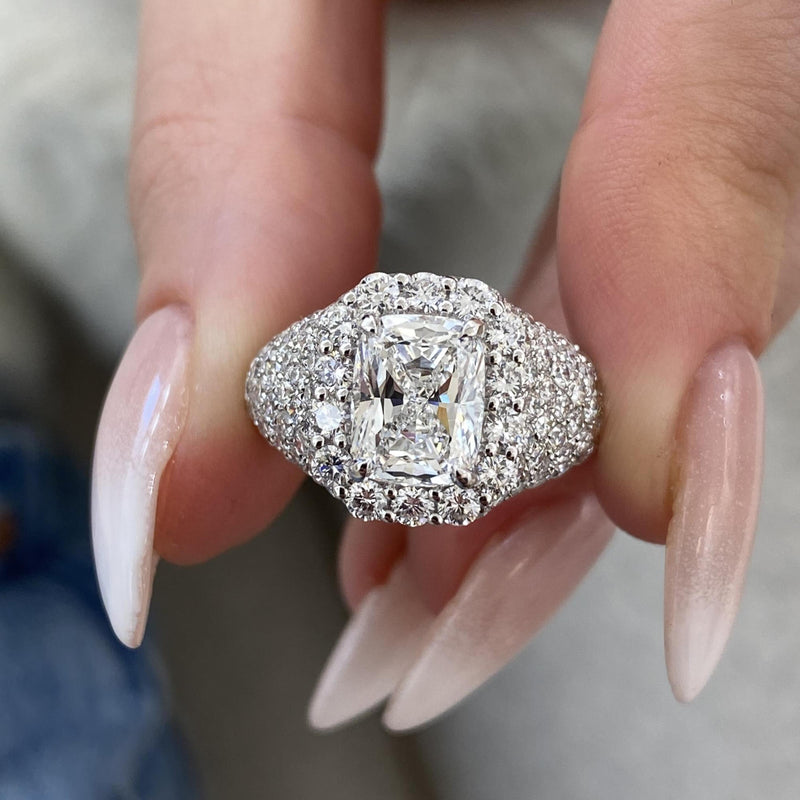 Calista Engagement Ring 4.20 carat, 18K gold