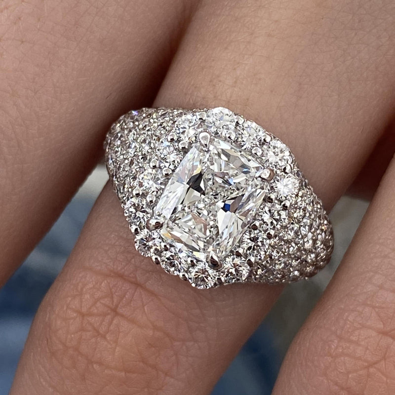 Calista Engagement Ring 4.20 carat, 18K gold