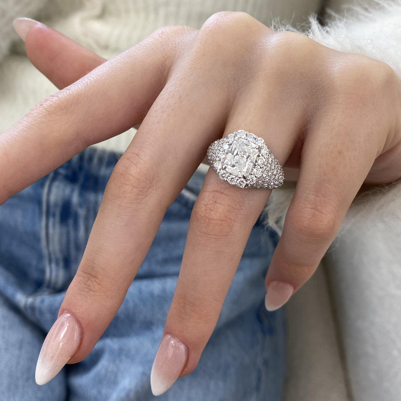 Calista Engagement Ring 4.20 carat, 18K gold