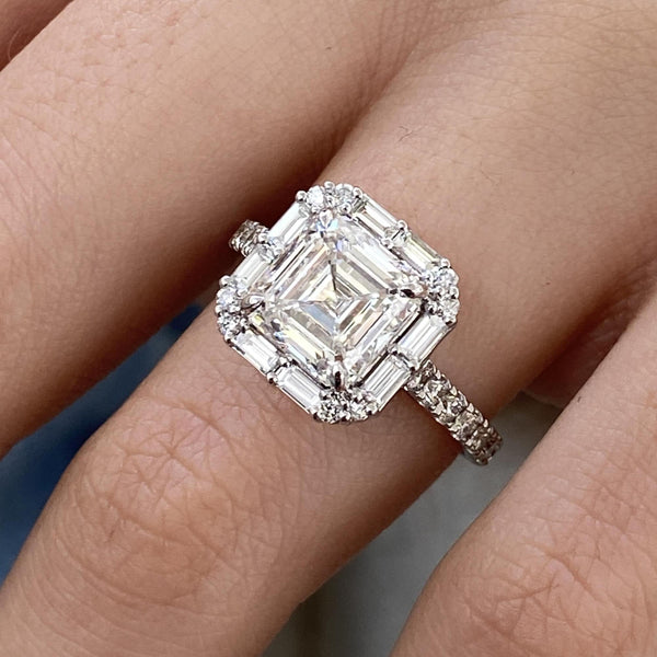 Isolde Engagement Ring 3.95 carat, 18K gold