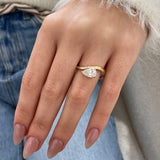 Auvé Diamond Engagement Ring Yellow Gold