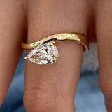 Auvé Diamond Engagement Ring Yellow Gold