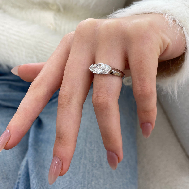 Lévoria Diamond Engagement Ring White Gold