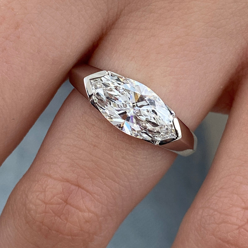 Lévoria Diamond Engagement Ring White Gold 