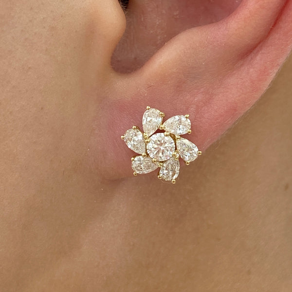 Diamond Stud Earrings 1.9 ct Yellow Gold