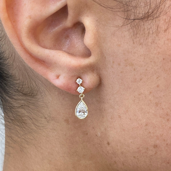 Diamond Drop Earrings 1.37 ct Yellow Gold