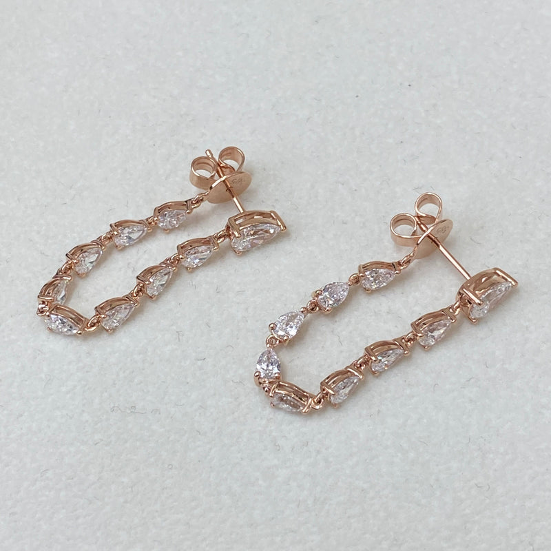 Diamond Dangle Earrings 2.80 ct Rose Gold