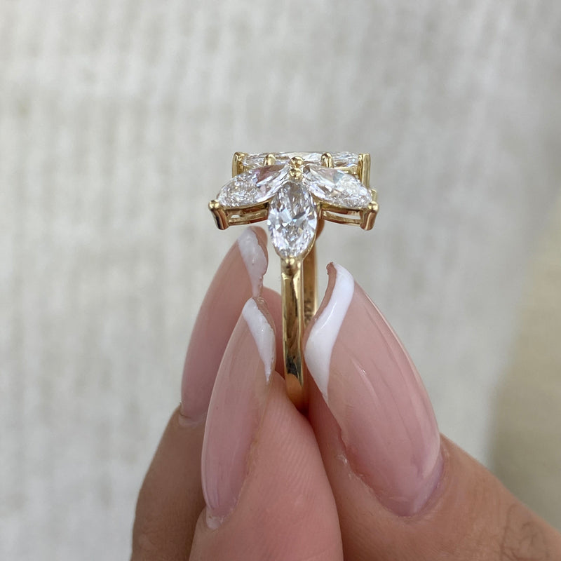 Diamond Cluster Fashion Ring 3.25 ct TCW, Yellow Gold 14K