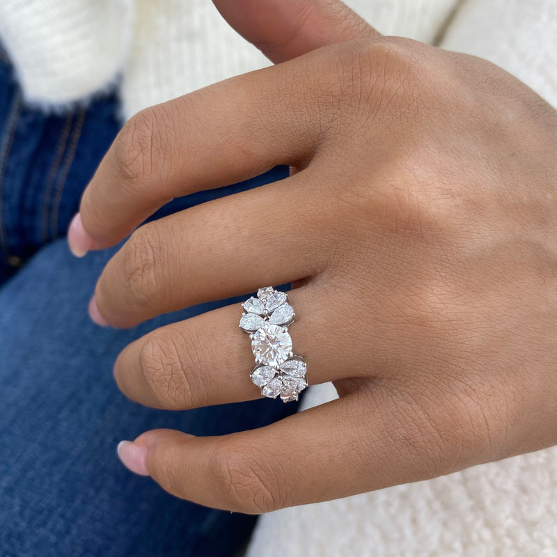 Diamond Cluster Ring 2.55 ct TCW, White Gold