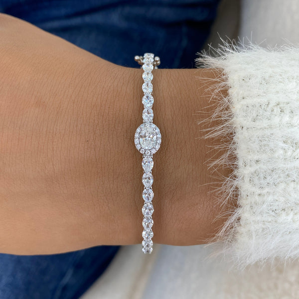 Diamond Bangle Fashion Bracelet 2.65 ct TCW, White Gold 14K