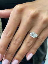 Elegantine Engagement Ring 2 carat, 18K gold