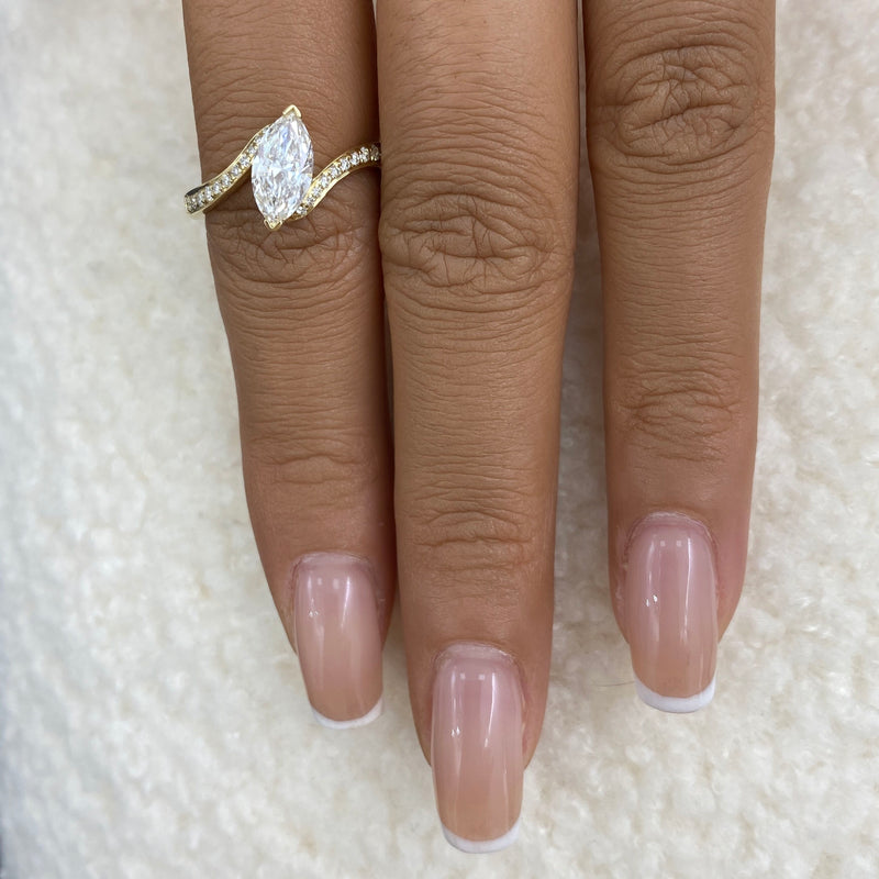 Novara Diamond Engagement Ring Yellow Gold 18k
