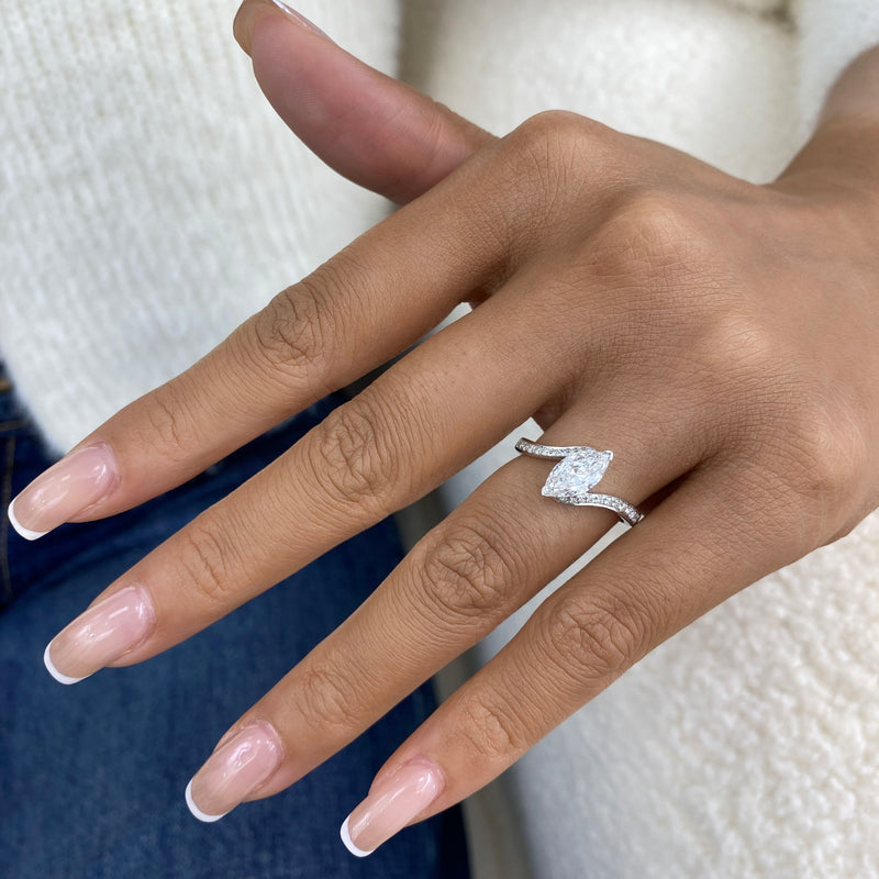 Alurea Diamond Engagement Ring White Gold 18k