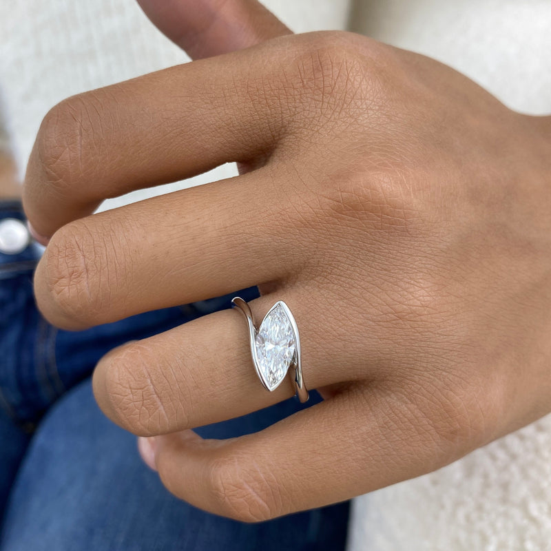 Thalene Diamond Engagement Ring White Gold 18k