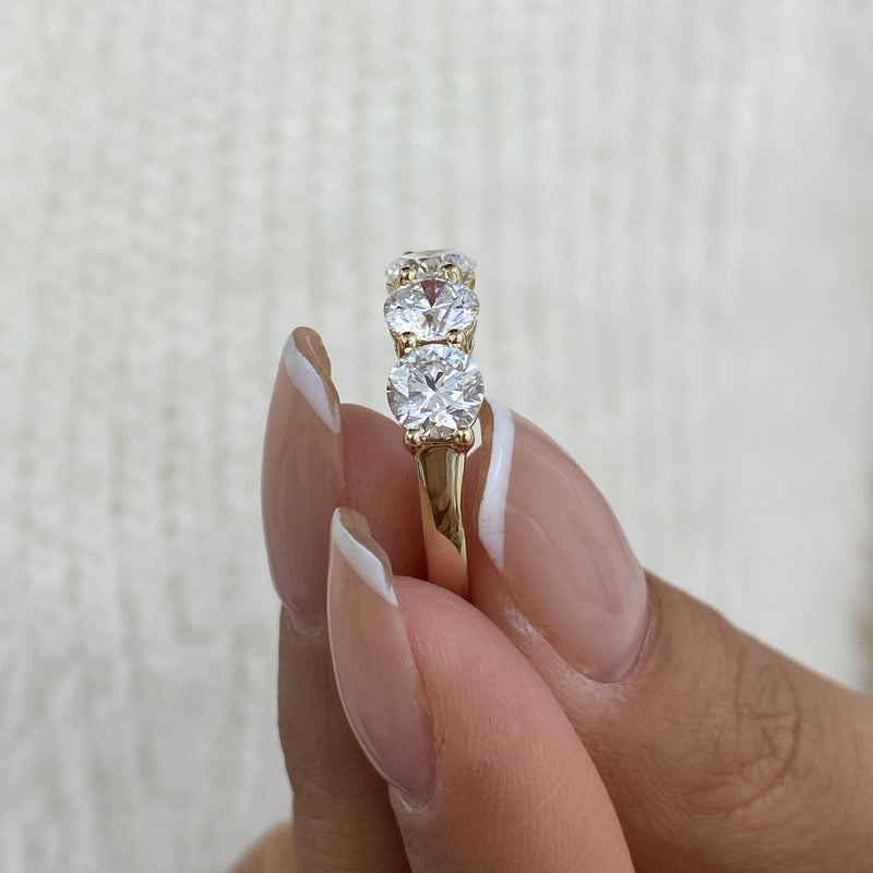 Diamond Band Ring 3.50 ct Yellow Gold