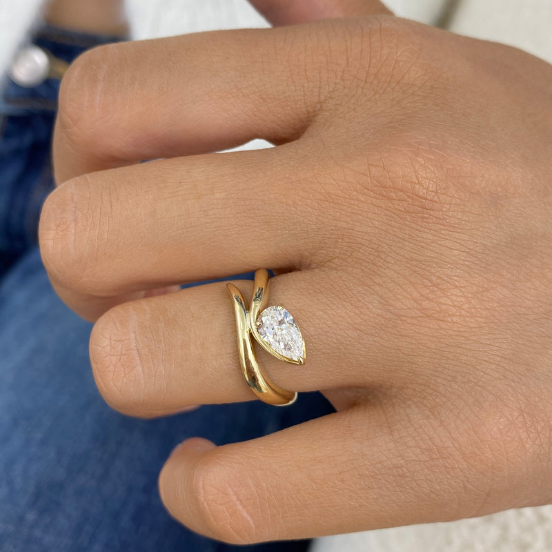 Diamond Solitaire Ring 0.7 ct Yellow Gold