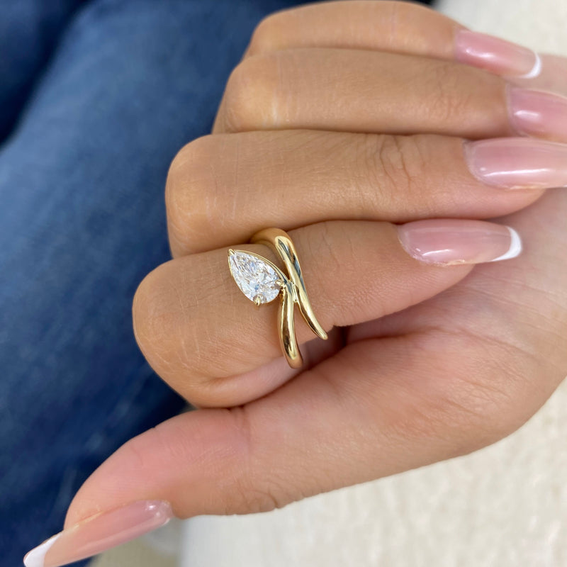 Diamond Solitaire Ring 0.7 ct Yellow Gold