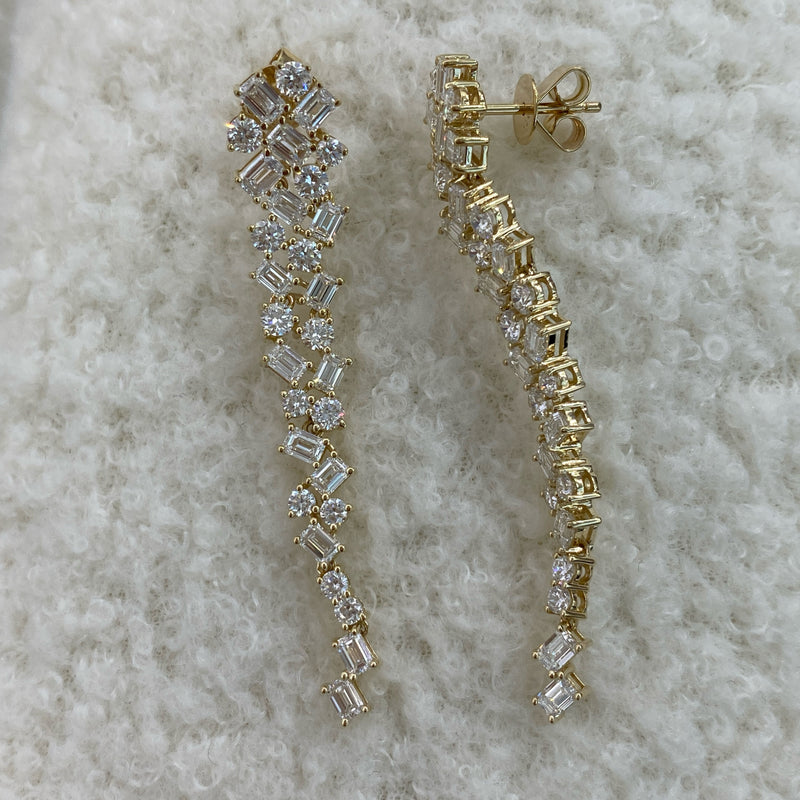 Diamond Dangle Earrings 4.7 ct Yellow Gold