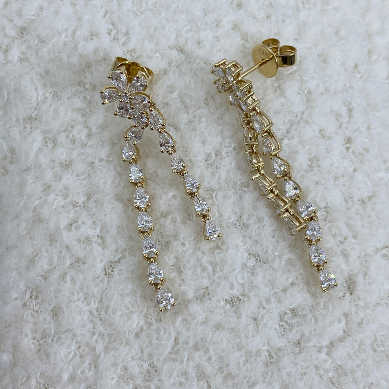 Diamond Drop Earrings 2.6 ct Yellow Gold