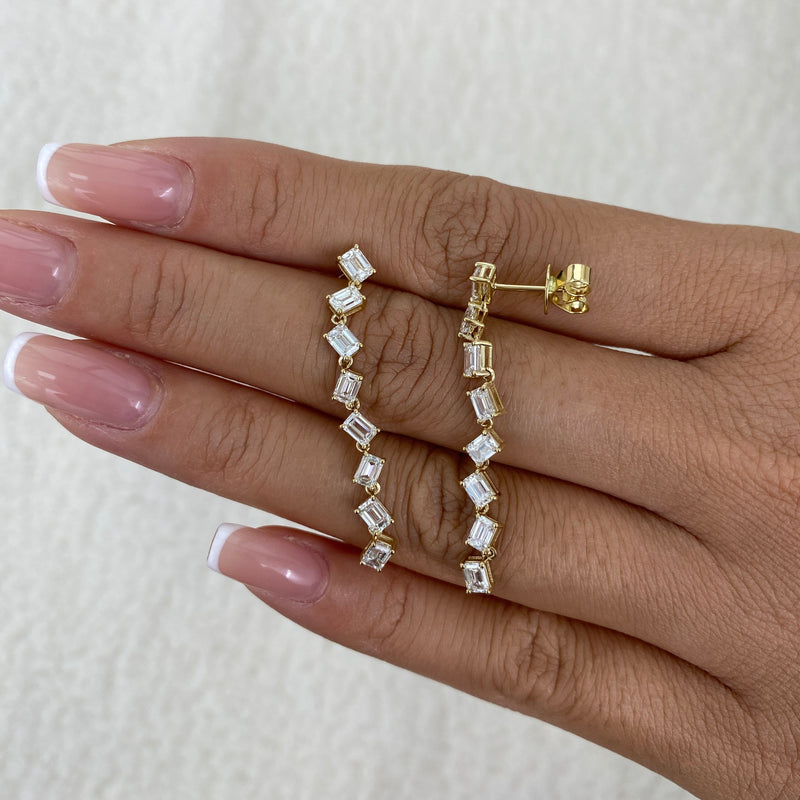 Diamond Drop Earrings 2.7 ct Yellow Gold