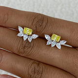 Diamond Stud Earrings 2.6 ct Yellow Gold