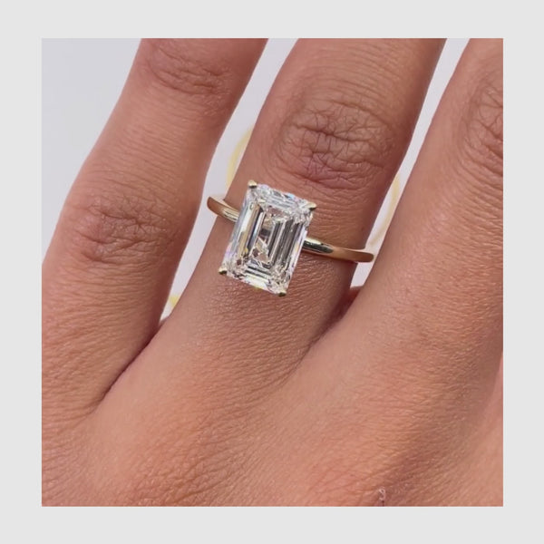 mey - Emerald Cut 3 Carat Diamond Engagement Ring