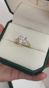 Giulia Solitaire With Side Stones Diamond Engagement Ring, Yellow Gold 18K