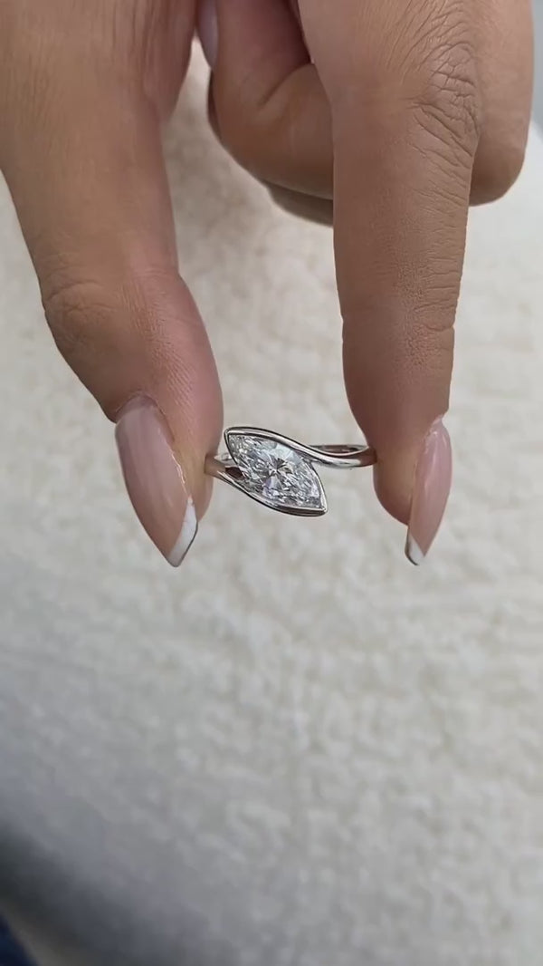 Thalene Diamond Engagement Ring White Gold 18k