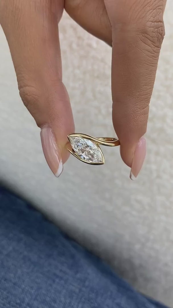 Astrielle Diamond Engagement Ring Yellow Gold 18k