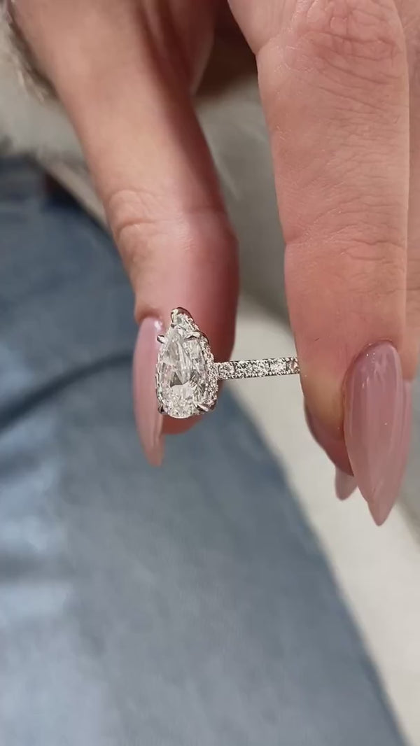 Solene Engagement Ring 2.35 Carat White Gold