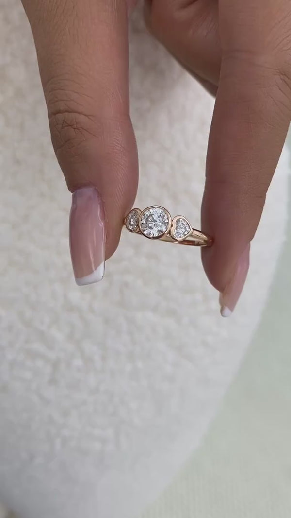 Diamond 3-stone Bezel Fashion Ring 0.95 ct TCW, Rose Gold 14K