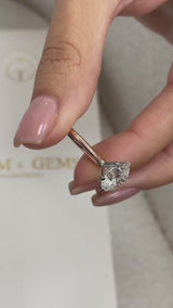 Daisy Engagement Ring 2 Carat Yellow Gold