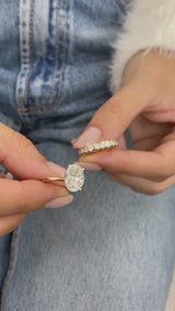 Olive Engagement Ring 4.50 Carat Yellow Gold