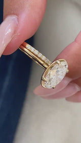 Filicia Engagement Ring 3.20 Carat Yellow Gold