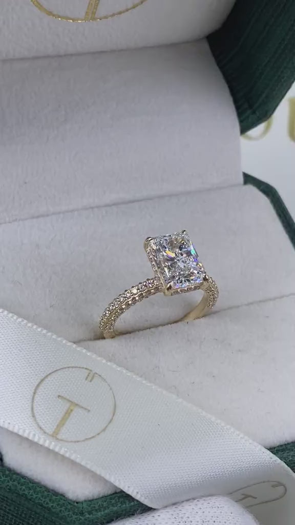 Artemis Engagement Ring, Yellow Gold 18K