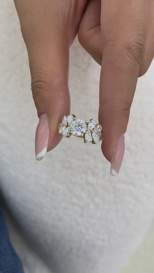 Diamond Cluster Ring 2.50 ct TCW, Yellow Gold