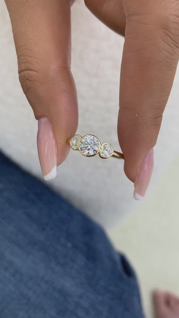Diamond 3-stone Bezel Fashion Ring 0.95 ct TCW, Yellow Gold 14K