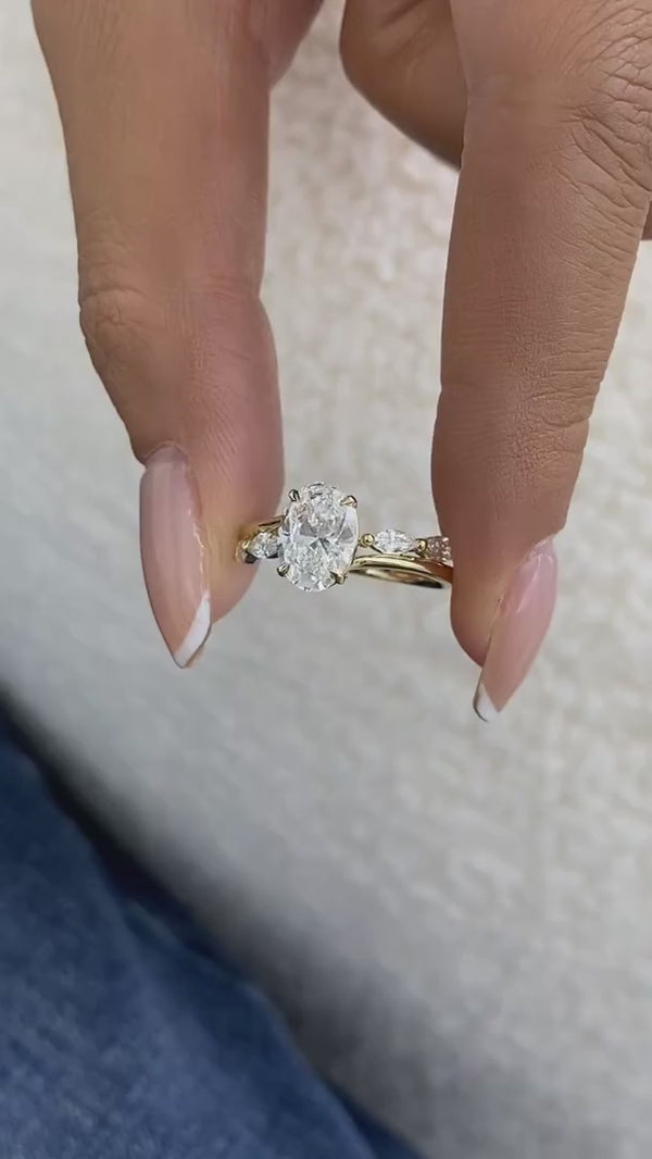 Engagement Ring 1.78 Carat Yellow Gold