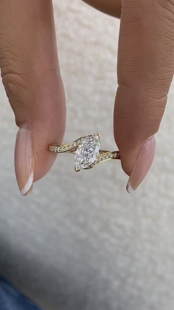 Engagement Ring 1.15 Carat Yellow Gold
